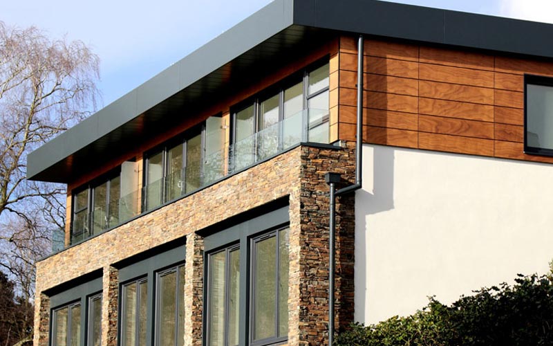 Small & Minimal House On Paters on Hill